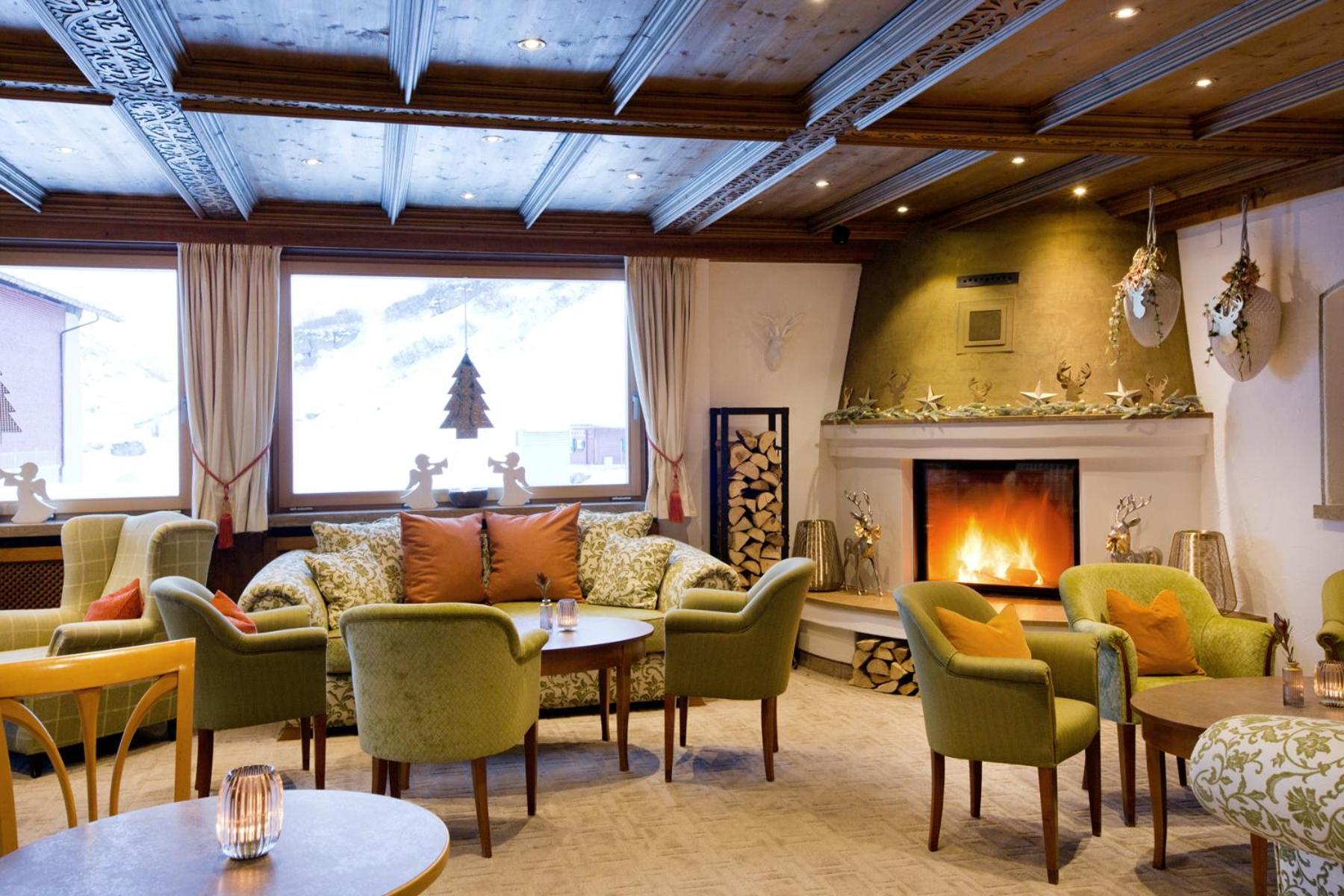 Hotel Albona Nova Zuers Luaran gambar