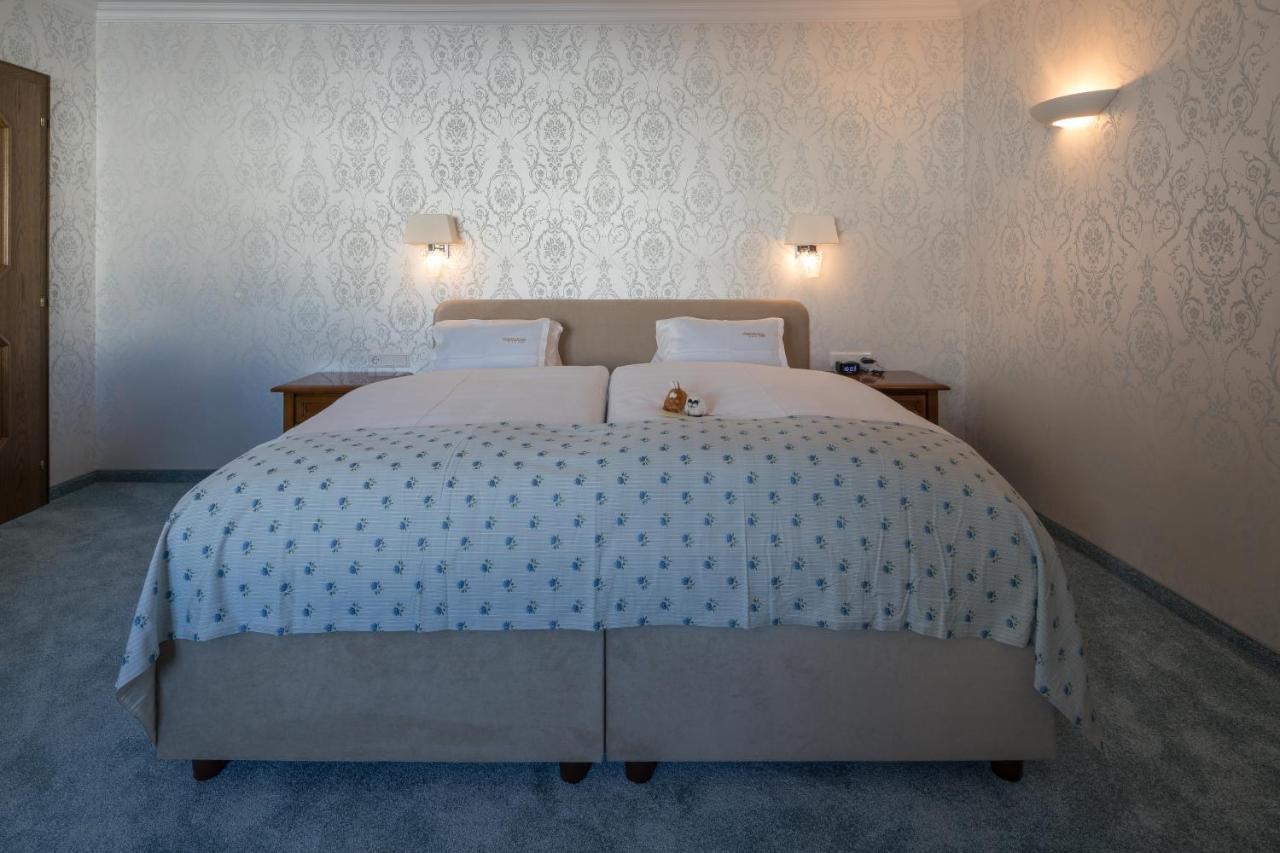 Hotel Albona Nova Zuers Luaran gambar
